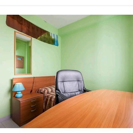 Piso Con Buena Red Wiffi Fibra Optica Alquiler De Habitaciones Sevilla Exteriér fotografie